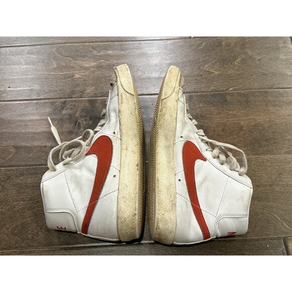 Nike Blazer Mid 77 Sneakers Womens White Red High top Shoes Size 7.5 CZ1055-101 - Picture 6 of 8